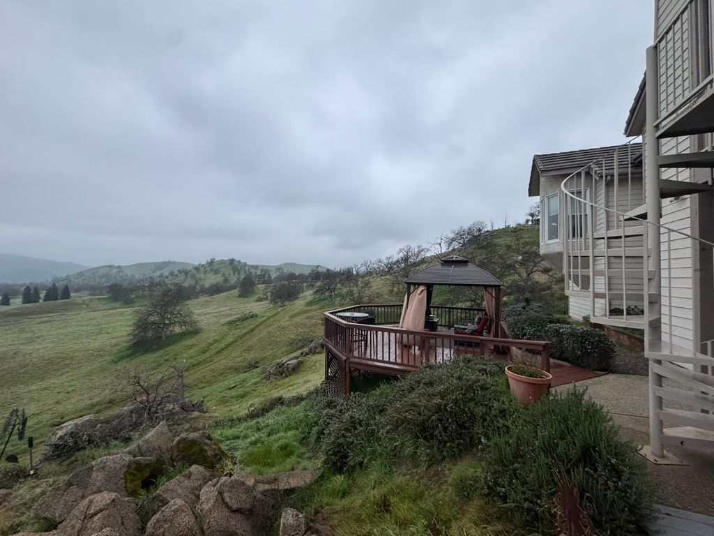 Image 45 of property listing at 22113 Oak Glen Lane, Friant, CA 93626