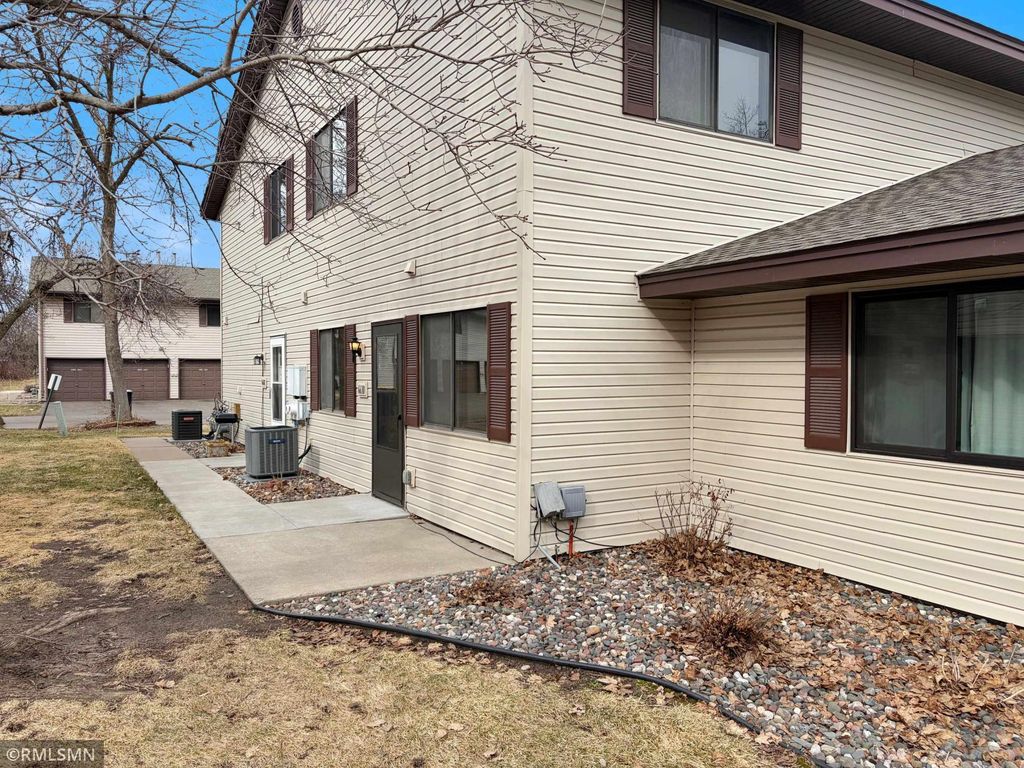 6610 83rd Court N, Brooklyn Park, MN 55445