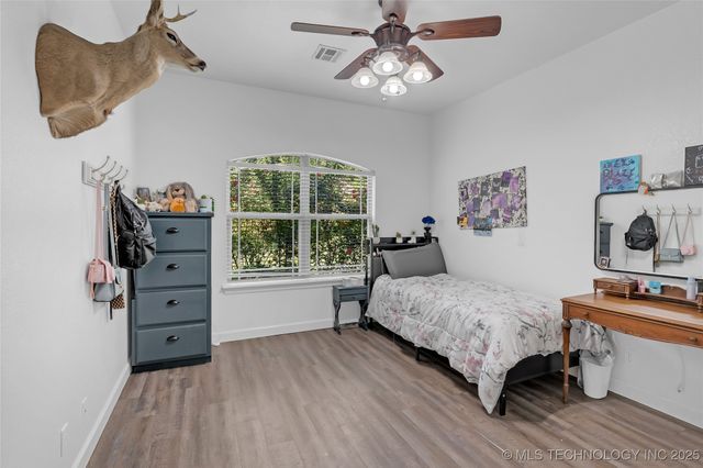 26390 E 51st Street S, Broken Arrow, OK 74014