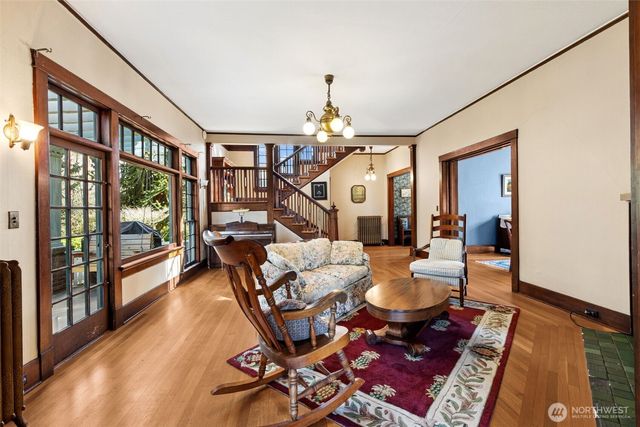 1 East Road, Tacoma, WA 98406