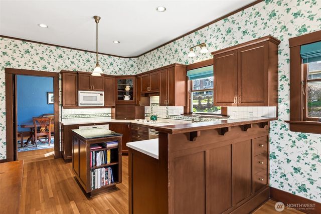 1 East Road, Tacoma, WA 98406