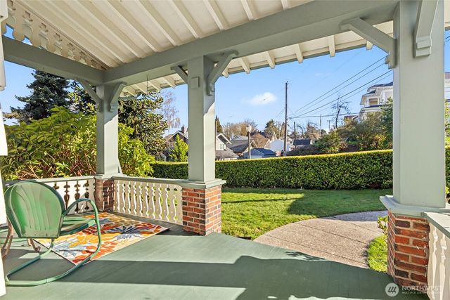 1 East Road, Tacoma, WA 98406