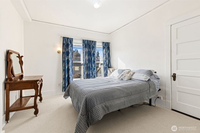 1 East Road, Tacoma, WA 98406