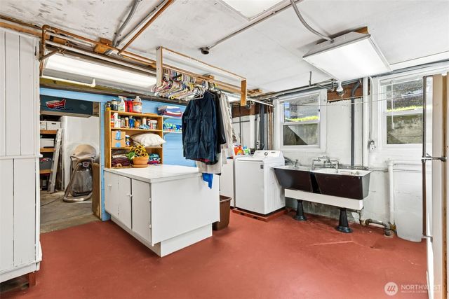 1 East Road, Tacoma, WA 98406