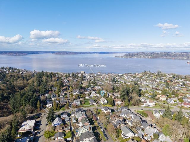 1 East Road, Tacoma, WA 98406