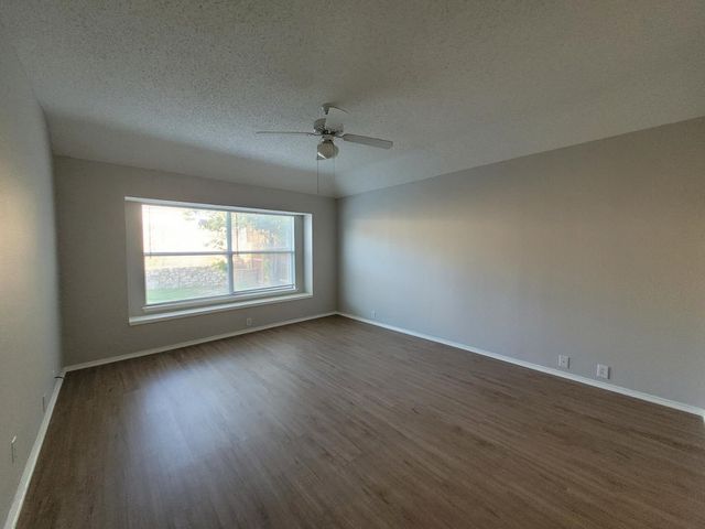 4609 Parkview Lane, Fort Worth, TX 76137