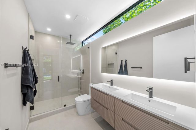 412 NW 47th St, Miami, FL 33127