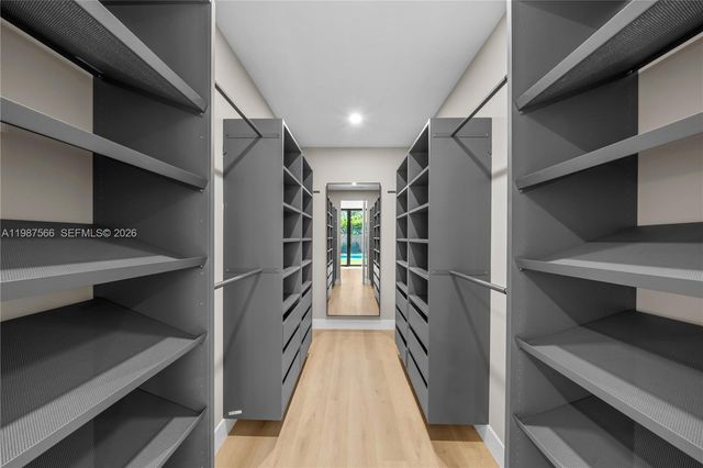 412 NW 47th St, Miami, FL 33127