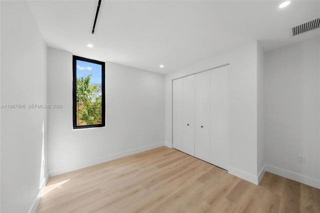 412 NW 47th St, Miami, FL 33127