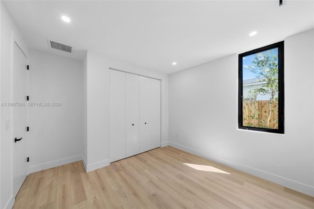 412 NW 47th St, Miami, FL 33127