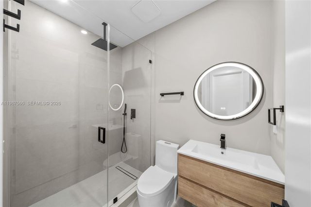 412 NW 47th St, Miami, FL 33127