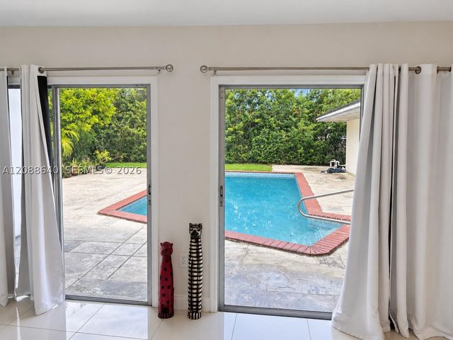 8981 SW 57th Ter, Miami, FL 33173
