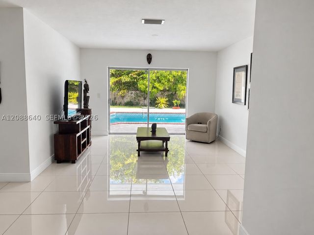8981 SW 57th Ter, Miami, FL 33173