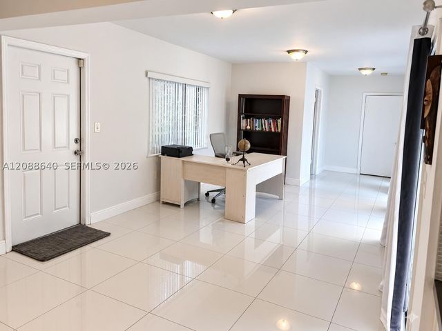 8981 SW 57th Ter, Miami, FL 33173