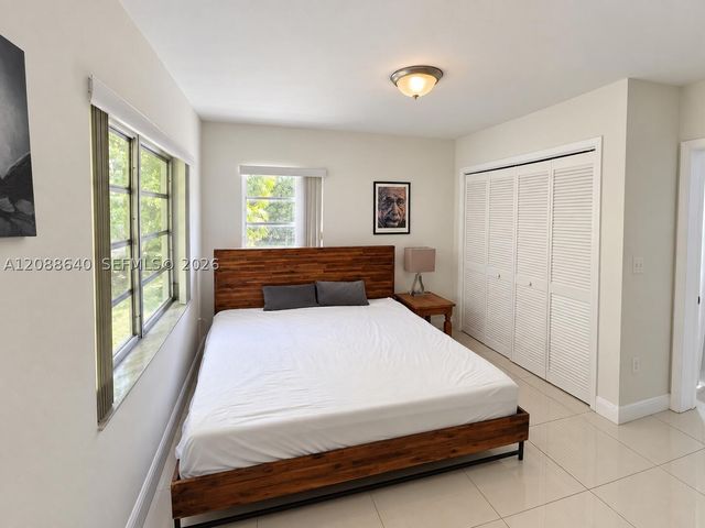 8981 SW 57th Ter, Miami, FL 33173