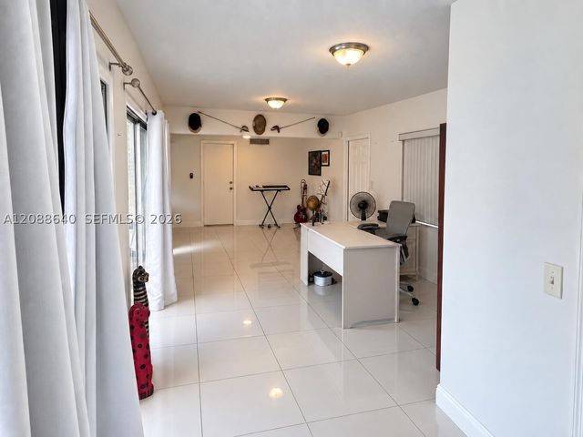 8981 SW 57th Ter, Miami, FL 33173
