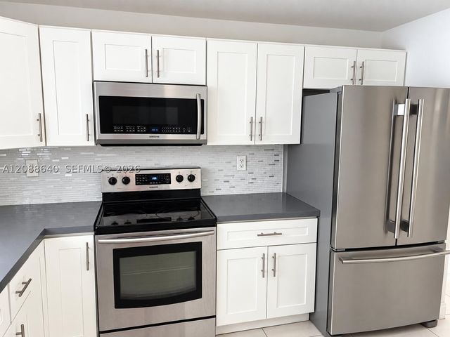 8981 SW 57th Ter, Miami, FL 33173