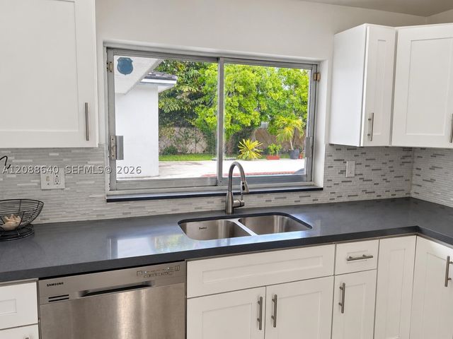 8981 SW 57th Ter, Miami, FL 33173