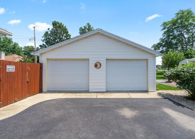 824 Read Street, Lockport, IL 60441