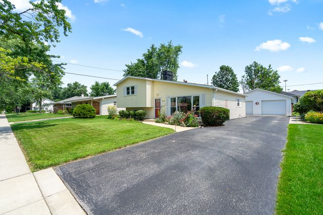 824 Read Street, Lockport, IL 60441