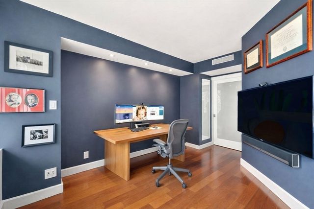 975 Memorial Drive 210, Cambridge, MA 02138