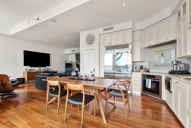 975 Memorial Drive 210, Cambridge, MA 02138