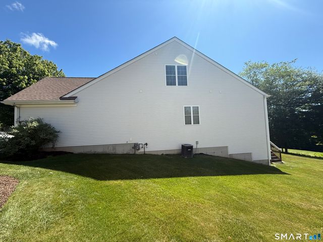 443 Tee Shot Drive 443, Oxford, CT 06478