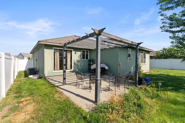 112 S Holiday Rd, Spokane Valley, WA 99016