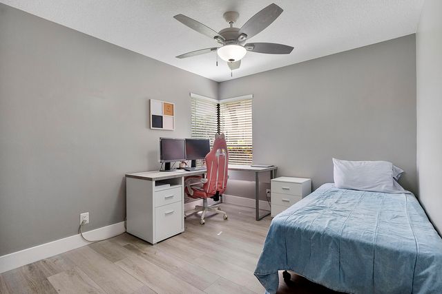 3392 NW 47th Avenue, Coconut Creek, FL 33063