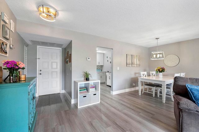 3392 NW 47th Avenue, Coconut Creek, FL 33063