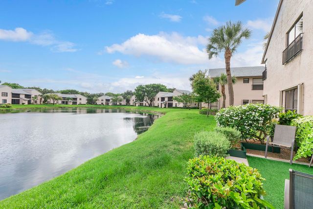 3392 NW 47th Avenue, Coconut Creek, FL 33063