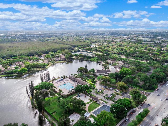 3392 NW 47th Avenue, Coconut Creek, FL 33063