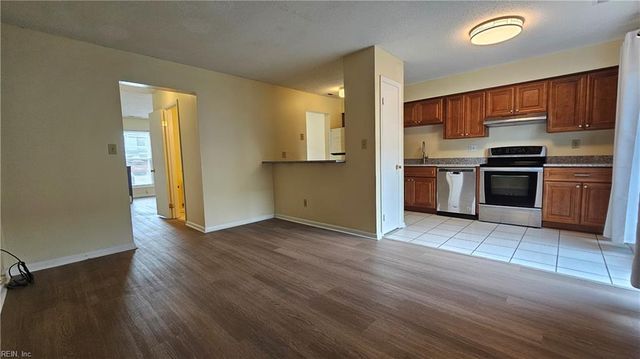 731 Woodbox DR, Virginia Beach, VA 23462