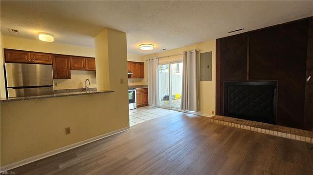 731 Woodbox DR, Virginia Beach, VA 23462