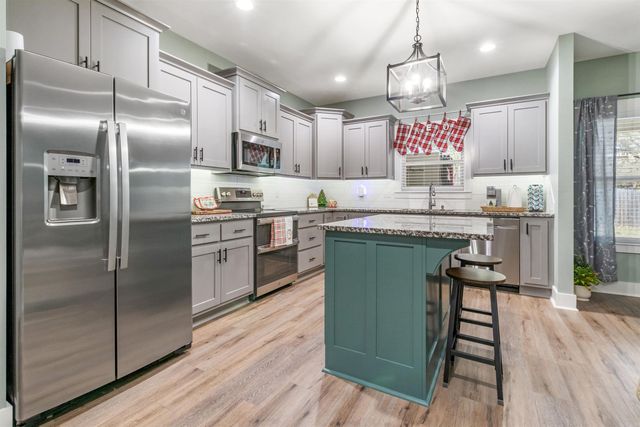 10 Raspberry Lane, Cabot, AR 72023