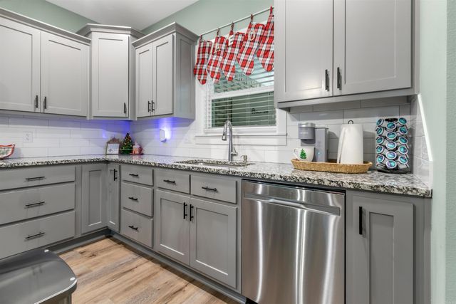 10 Raspberry Lane, Cabot, AR 72023