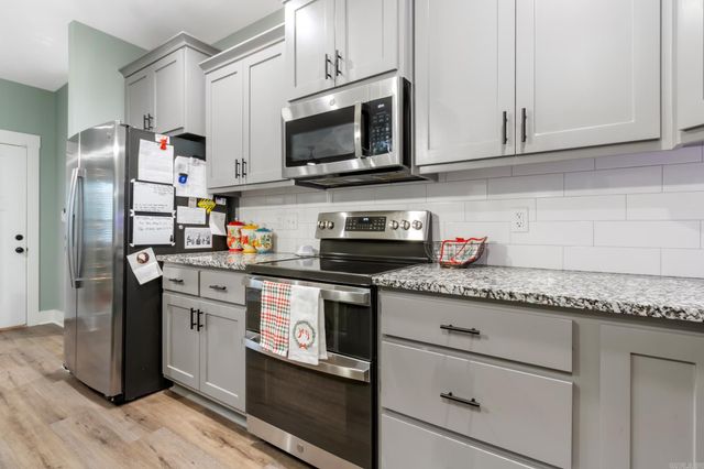 10 Raspberry Lane, Cabot, AR 72023