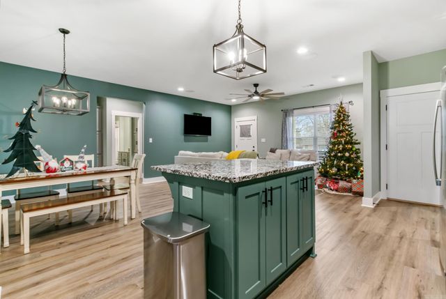 10 Raspberry Lane, Cabot, AR 72023