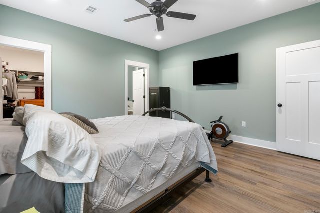 10 Raspberry Lane, Cabot, AR 72023