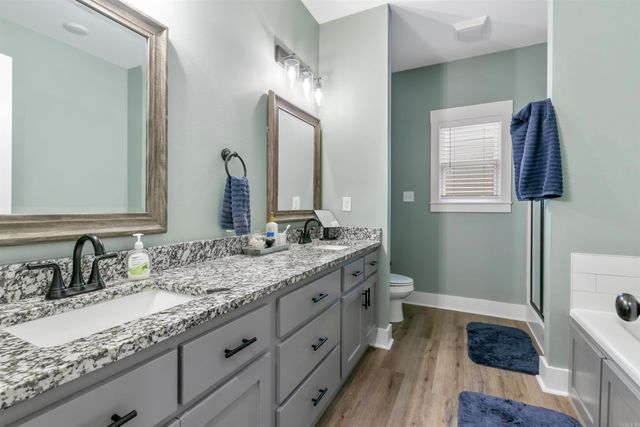 10 Raspberry Lane, Cabot, AR 72023