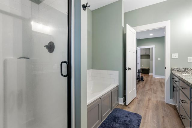 10 Raspberry Lane, Cabot, AR 72023