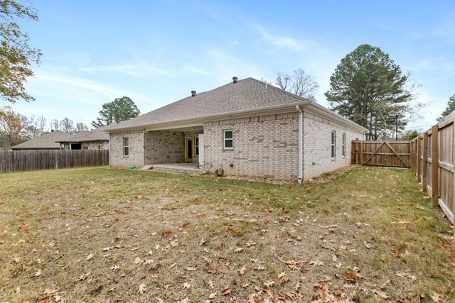 10 Raspberry Lane, Cabot, AR 72023