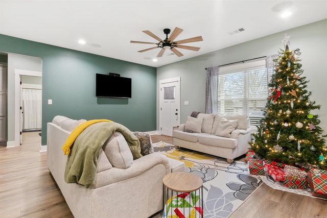 10 Raspberry Lane, Cabot, AR 72023