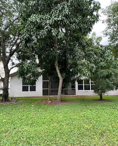6256 Via Primo Street, Lake Worth, FL 33467