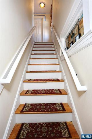 1154 Summit Avenue, Teaneck, NJ 07666