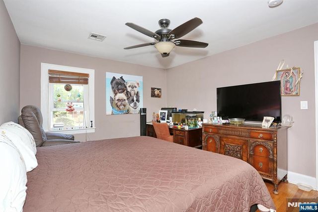 1154 Summit Avenue, Teaneck, NJ 07666