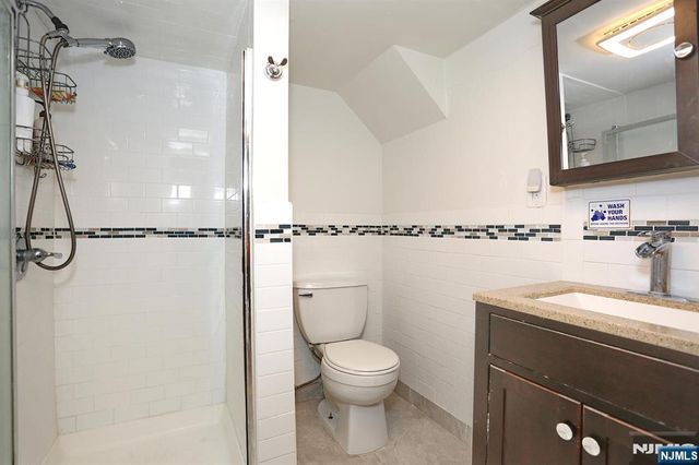 1154 Summit Avenue, Teaneck, NJ 07666