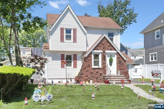 1154 Summit Avenue, Teaneck, NJ 07666