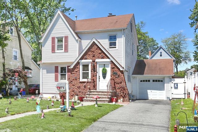 1154 Summit Avenue, Teaneck, NJ 07666