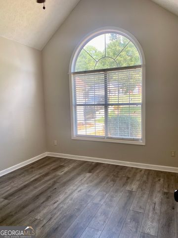 203 Cambridge Drive, Loganville, GA 30052